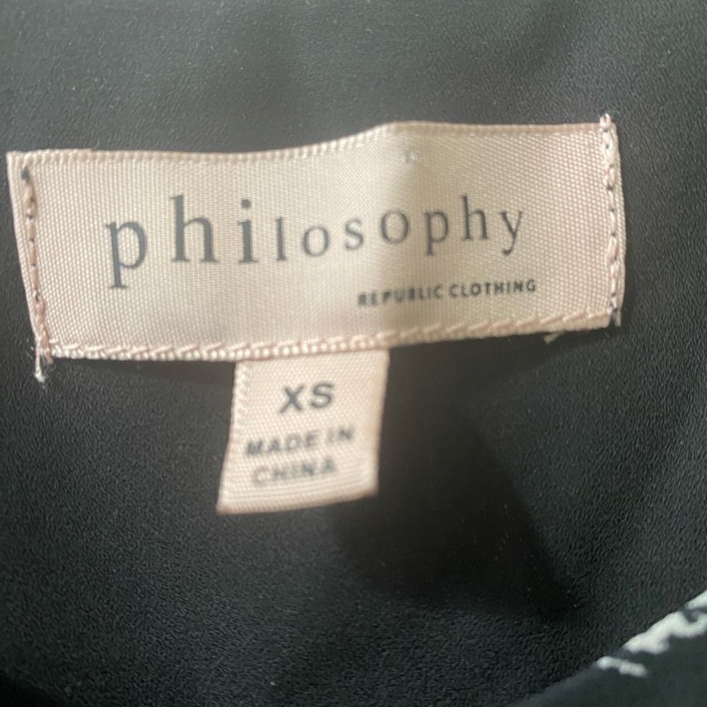 Philosophy Top  - Picture 3 of 3